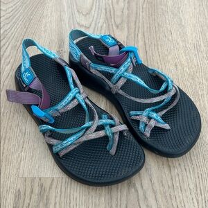 Women’s Chaco Sandals Blue & Purple Size 9